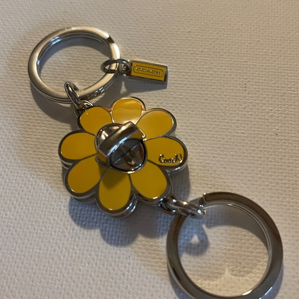 Coach Yellow Flower Valet Keychain - Picture 4 of 8